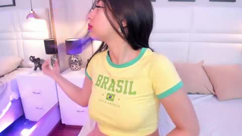 melody__blake online show from May 9, 12:10 pm