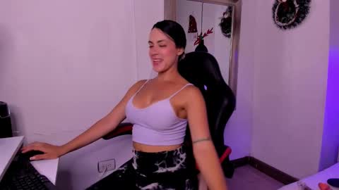 melody online show from December 22, 10:29 pm