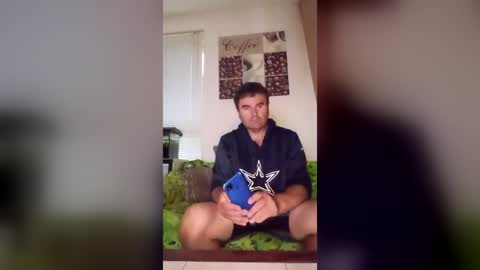 menlav72 online show from July 6, 6:43 pm