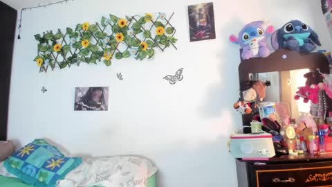 Princess Mensia online show from June 9, 1:12 pm