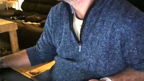 Snapshot of mentosgum chatting on December 3, 5:55 pm mentosgum online show from December 3, 5:55 pm