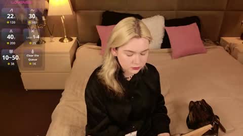 Snapshot of meow_teyya chatting on May 24, 9:36 am Ivy online show from May 24, 9:36 am