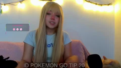 meowmelf online show from June 22, 10:40 pm