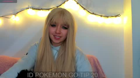 meowmelf online show from June 24, 9:25 pm