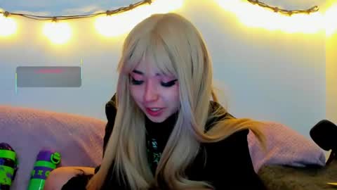 meowmelf online show from July 3, 12:17 am