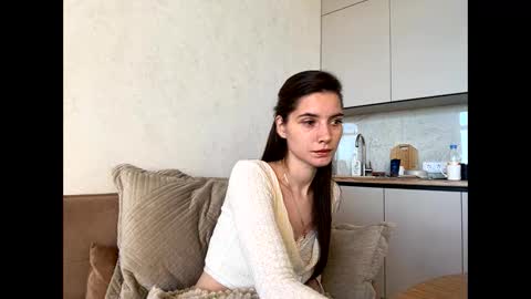 LEVA online show from April 27, 3:32 pm