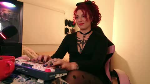 Miss Freckles online show from May 19, 9:43 pm