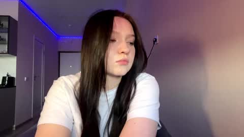 Snapshot of mertieshreeve chatting on May 26, 2:57 pm Fiora online show from May 26, 2:57 pm