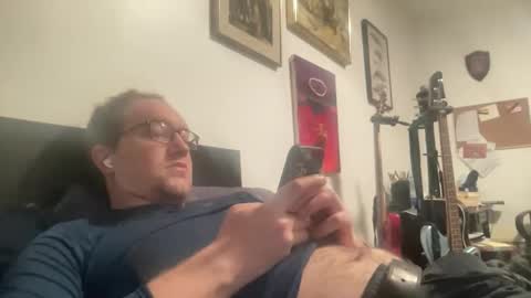 metallica92786 online show from March 30, 3:40 am