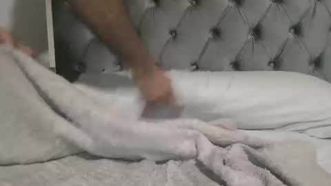 Snapshot of metter26 chatting on February 5, 4:06 am atx guy online show from February 5, 4:06 am