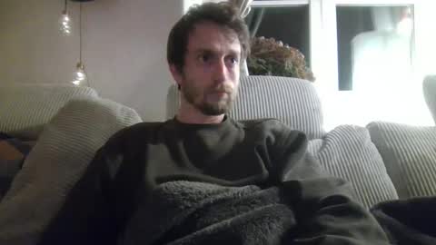 mew online show from May 14, 9:10 pm