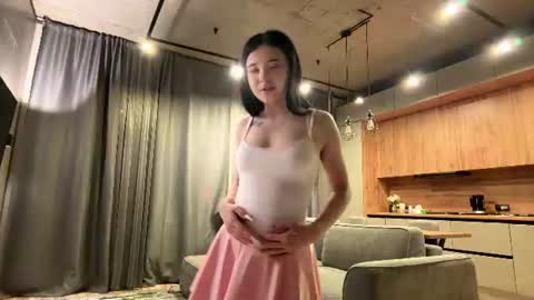 mewpuff online show from July 4, 9:10 pm