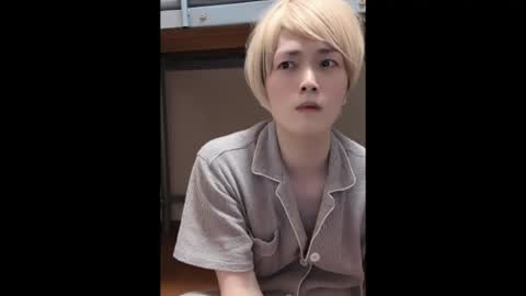 Snapshot of mgnhiroyuki chatting on June 29, 10:15 am mgnhiroyuki online show from June 29, 10:15 am