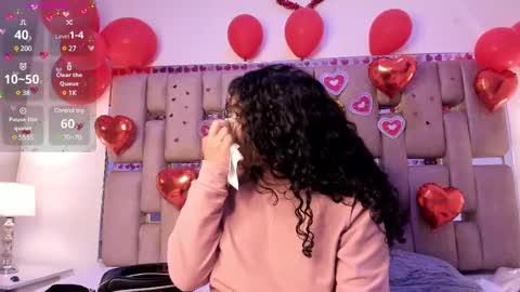 Mia online show from February 12, 10:24 am