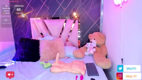 Mia online show from January 17, 3:11 am