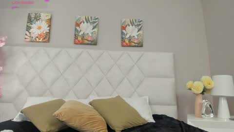 mia__bailey_ online show from April 15, 3:13 am