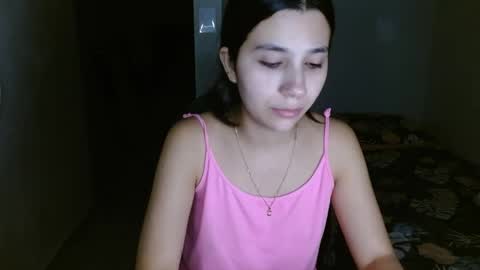 Snapshot of mia__lopez_ chatting on May 27, 4:20 am Mia online show from May 27, 4:20 am