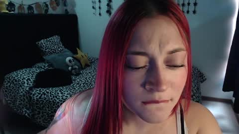 mia online show from May 30, 6:49 pm