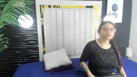 Dreams Couple online show from January 7, 7:06 pm