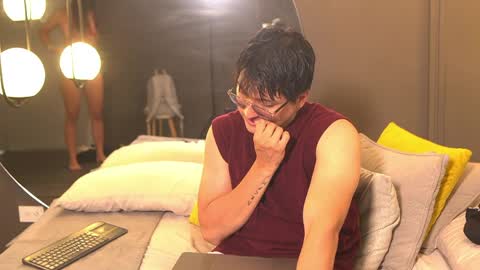 Belmont and Mia online show from March 25, 6:47 pm