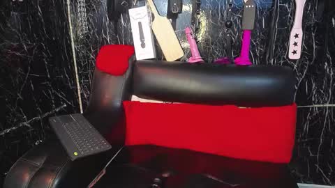 mia Independent model Thanks to everyone for your support online show from March 6, 12:00 am