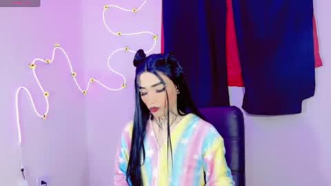 mia califa online show from June 9, 4:46 am