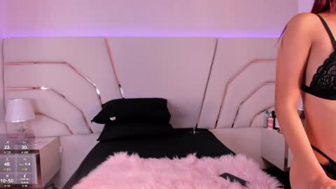 Mia Cartter online show from July 1, 4:25 am