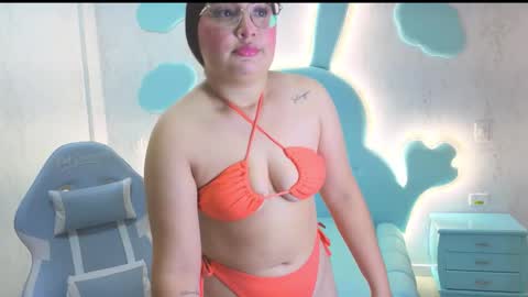 Mia Cuttee online show from October 13, 3:06 am