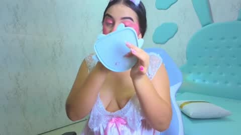 Mia Cuttee online show from November 24, 3:17 am