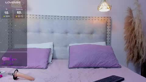 MIA help me get to 25 hands up online show from March 3, 3:12 am