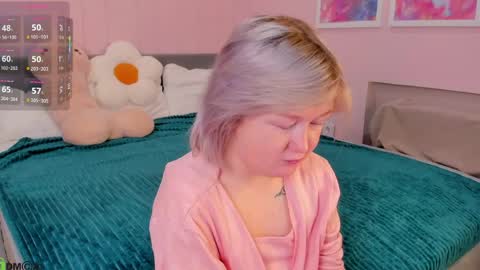 Mia online show from June 1, 2:57 am