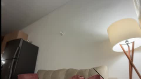 mia_ferrer777 online show from March 5, 11:34 pm