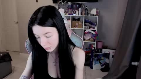 MIA HELP ME REACH 100 LIKES online show from February 18, 3:19 pm