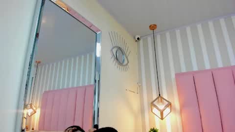 Naomi online show from May 11, 4:04 pm
