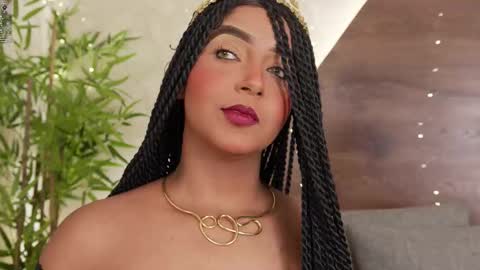 mia_lacy online show from December 18, 8:04 pm