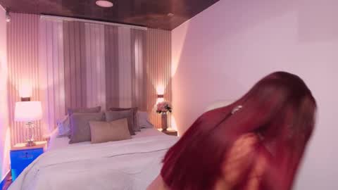 Mia Lane online show from March 5, 11:39 am