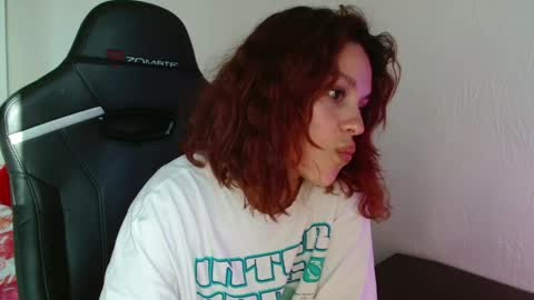 mia_luiza online show from June 8, 3:12 pm