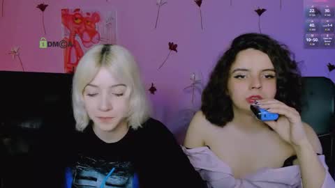 mia_mooon_ online show from May 18, 7:20 pm