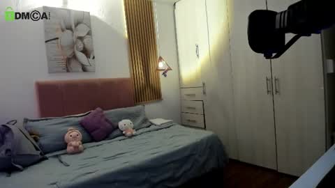 Mia Nevaeh - follow me online show from June 16, 8:00 pm