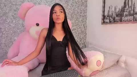 Mia online show from June 17, 3:31 am