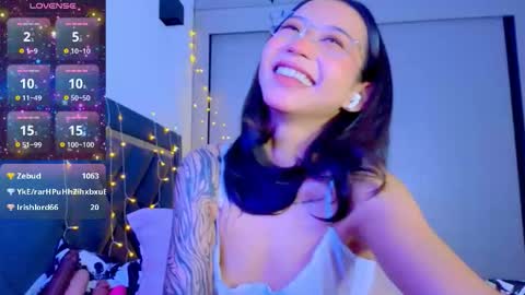 Mia online show from December 21, 8:16 pm