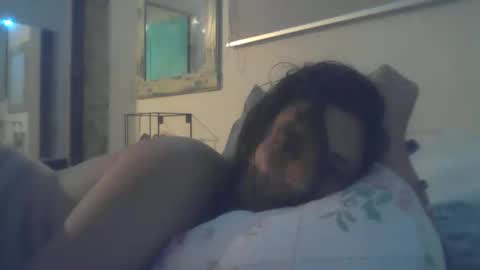 Mia online show from May 14, 6:53 am