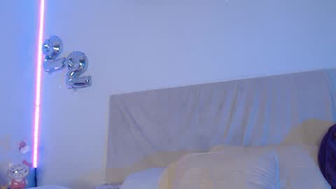Snapshot of mia_tylor01 chatting on April 27, 9:46 pm Mia Tylor online show from April 27, 9:46 pm