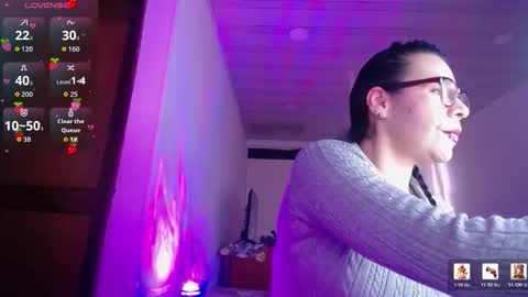 MIA  online show from March 26, 11:38 am