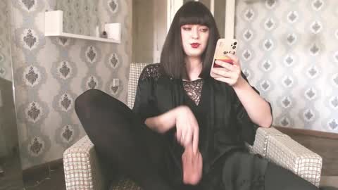 mia_wallase online show from June 2, 4:47 am