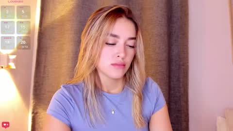 Mia White  online show from October 9, 12:47 pm