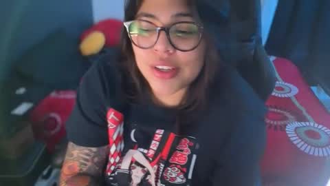 Mia online show from April 12, 1:43 am