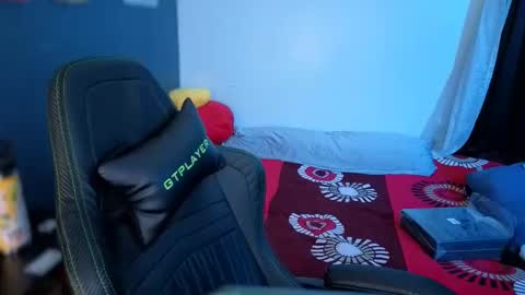 Mia online show from April 13, 2:28 am