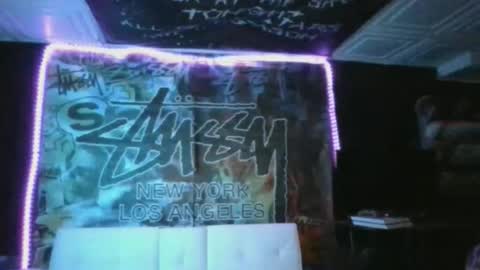 Snapshot of miaellababy chatting on October 25, 3:36 am miaellababy online show from October 25, 3:36 am