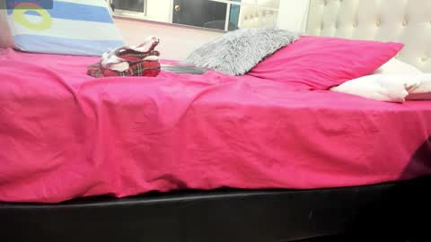 Snapshot of miaevans0 chatting on February 18, 4:19 am evans online show from February 18, 4:19 am